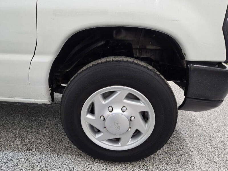 2011 Ford E-Series E-150