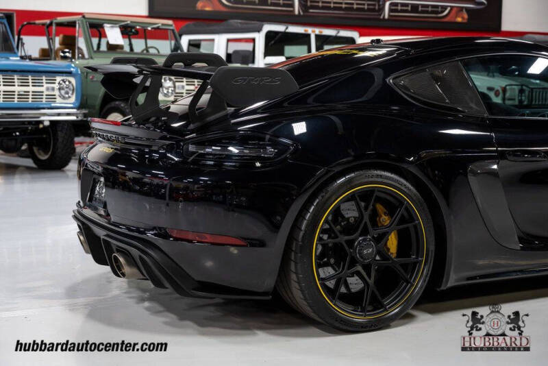 2023 Porsche 718 Cayman GT4 RS