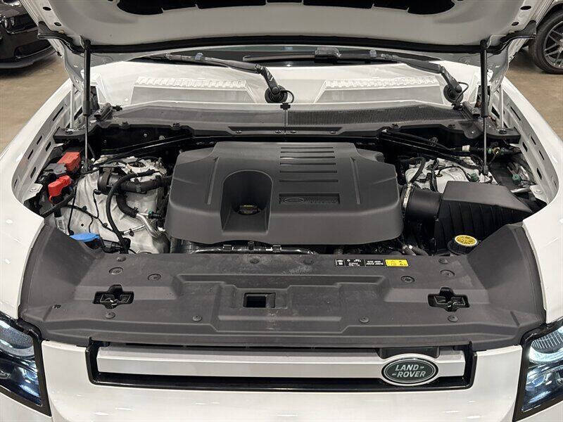 2021 Land Rover Defender 110 SE