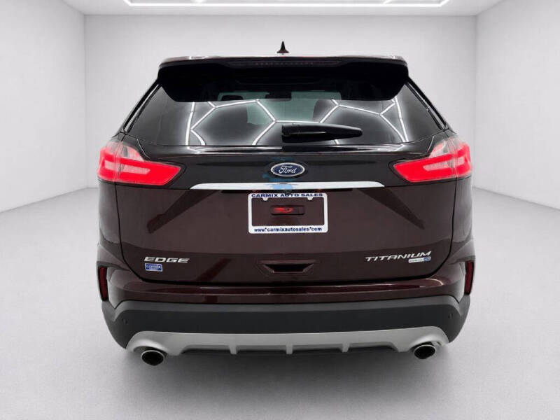 2020 Ford Edge Titanium