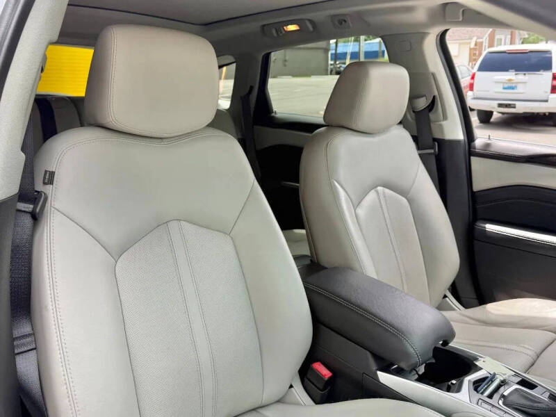 2016 Cadillac SRX Luxury Collection