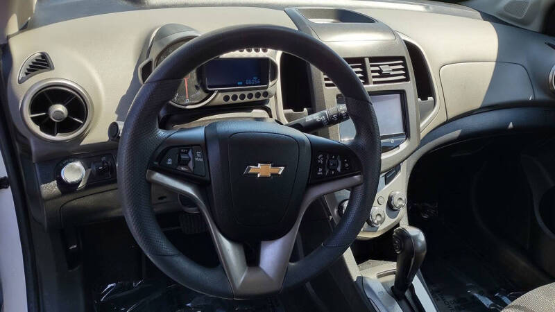 2016 Chevrolet Sonic LT Auto