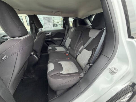 2014 Jeep Cherokee Sport