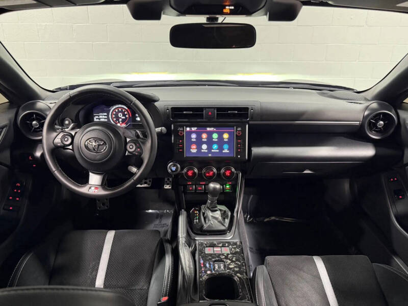 2024 Toyota GR86 Premium