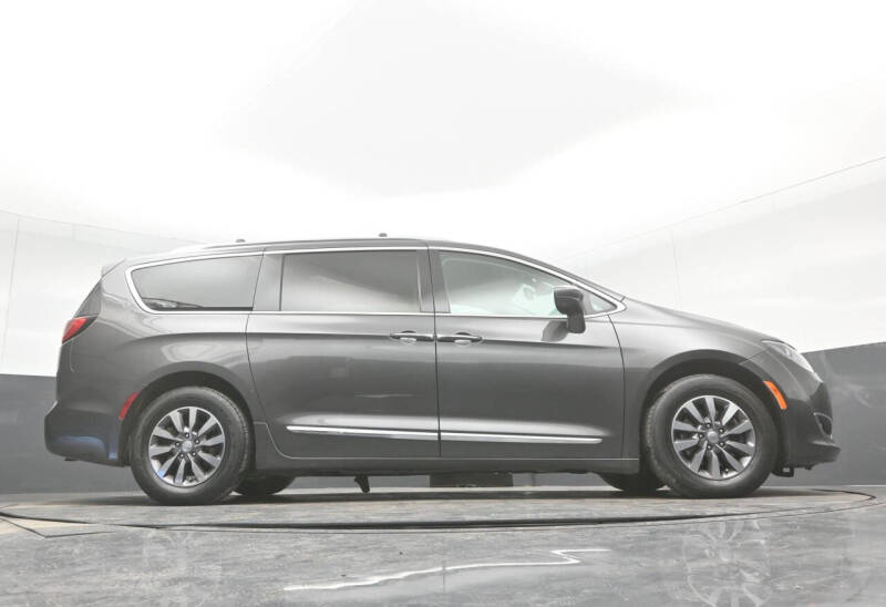 2020 Chrysler Pacifica Touring L Plus