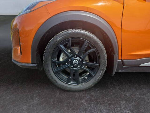 2021 Nissan Kicks SR