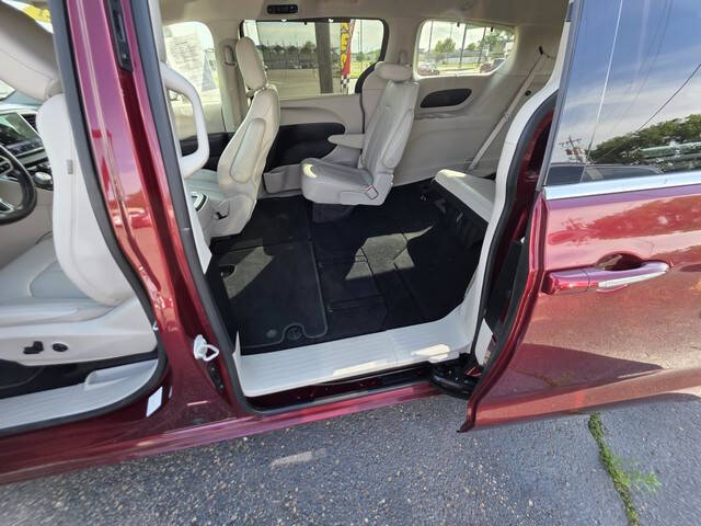 2021 Chrysler Pacifica Touring L