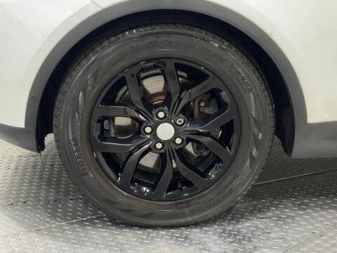 2017 Land Rover Discovery SE