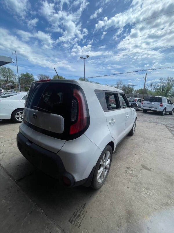 2015 Kia Soul +