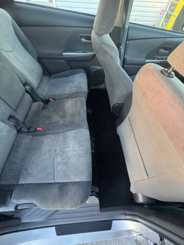 2012 Toyota Prius v Five