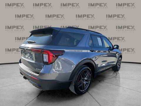 2025 Ford Explorer ST-Line