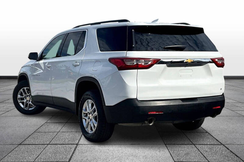 2021 Chevrolet Traverse LT Cloth