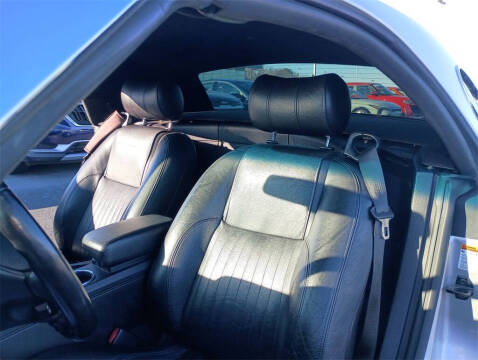 2004 Ford Thunderbird Deluxe