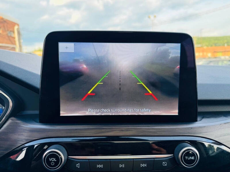 2020 Ford Escape Titanium
