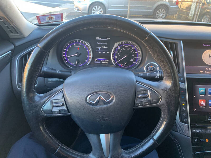 2015 Infiniti Q50 Premium