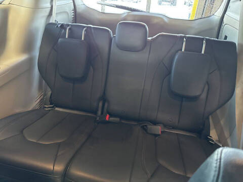 2018 Chrysler Pacifica Touring L Plus