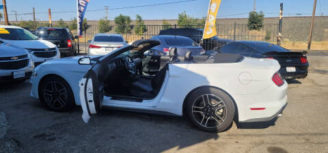 2020 Ford Mustang EcoBoost Premium