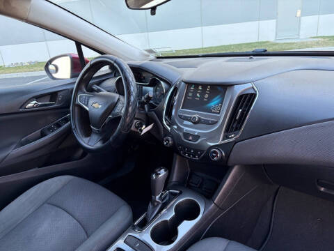 2017 Chevrolet Cruze LT Auto