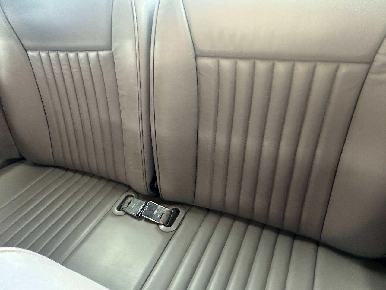 1990 Ford Mustang 42