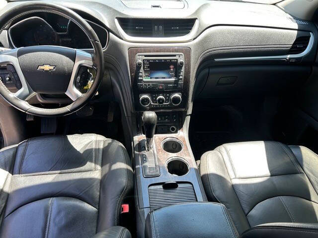 2017 Chevrolet Traverse LT