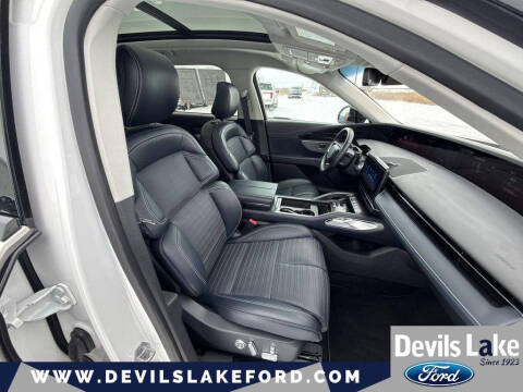 2024 Lincoln Nautilus Reserve