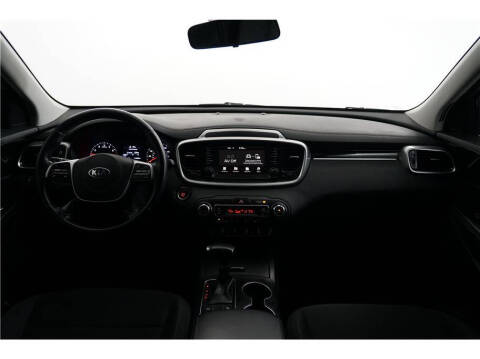 2020 Kia Sorento S V6