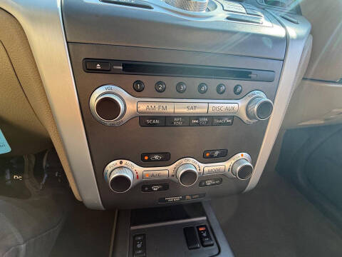 2011 Nissan Murano LE