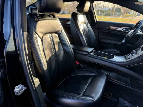 2017 Lincoln MKZ Select