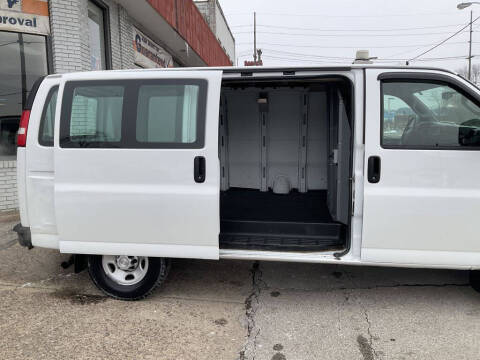 2017 Chevrolet Express 2500