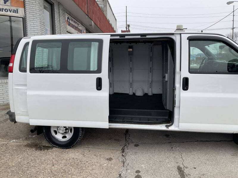 2017 Chevrolet Express 2500