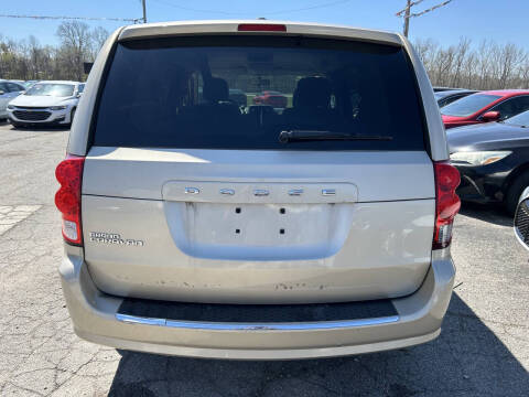 2013 Dodge Grand Caravan SE
