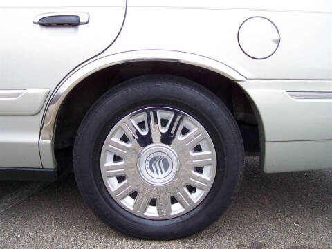 2004 Mercury Grand Marquis GS