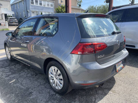 2015 Volkswagen Golf TSI S