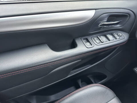 2017 Dodge Grand Caravan GT