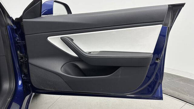 2020 Tesla Model 3 Standard Range