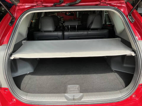 2013 Toyota Prius v Five