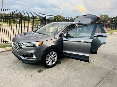 2022 Ford Edge Titanium