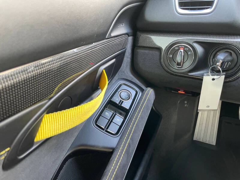 2016 Porsche Cayman GT4