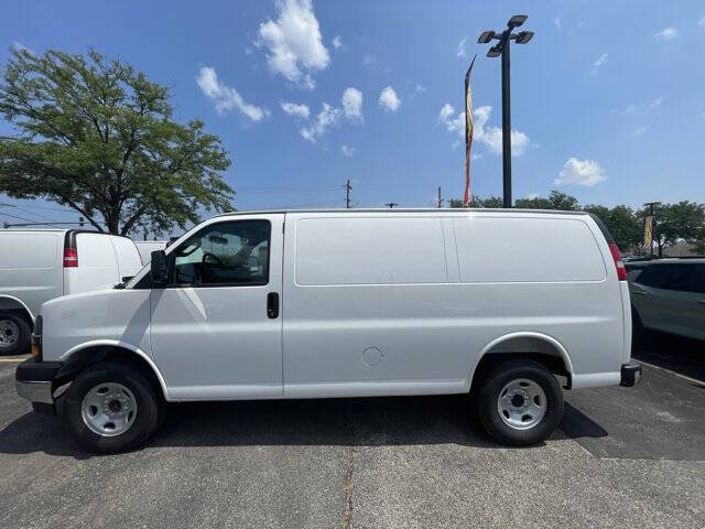 2025 Chevrolet Express 2500