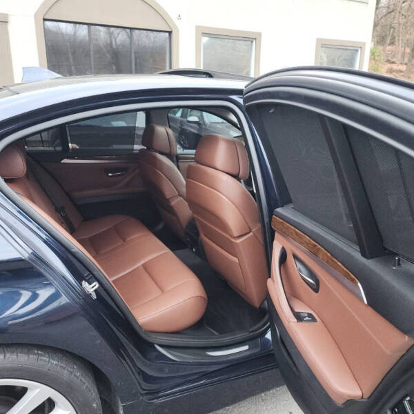 2011 BMW 5 Series 535i