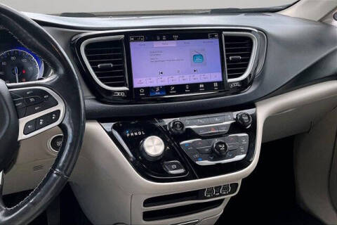 2021 Chrysler Pacifica Touring L
