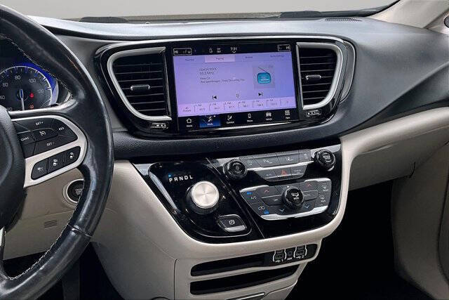 2021 Chrysler Pacifica Touring L