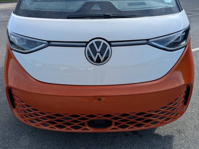 2025 Volkswagen ID. Buzz Pro S Plus
