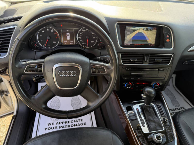 2011 Audi Q5 2.0T quattro Premium Plus