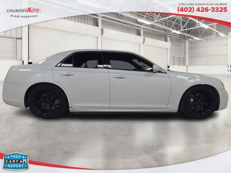 2012 Chrysler 300 SRT8