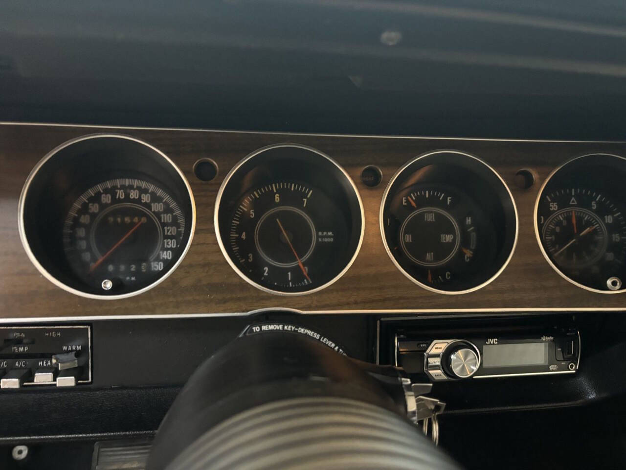 1973 Dodge Challenger 27