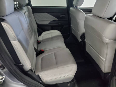 2022 Mitsubishi Outlander PHEV SEL