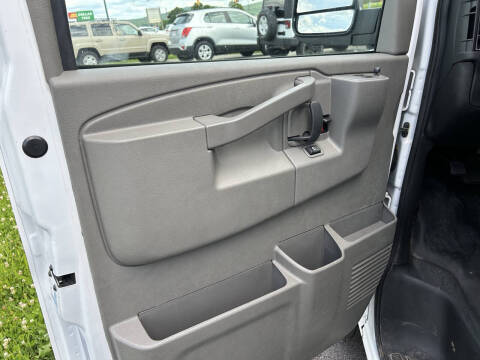 2023 GMC Savana 2500