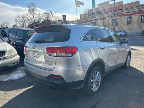 2016 Kia Sorento LX