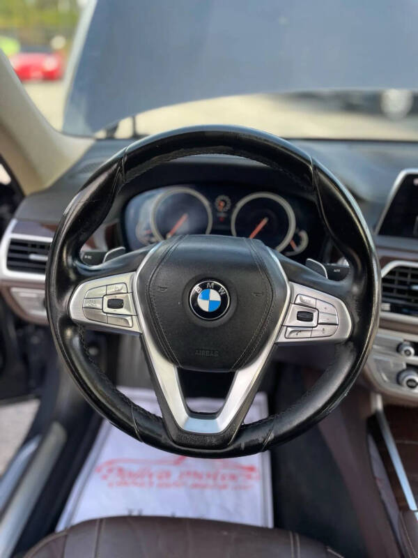 2018 BMW 7 Series 740i